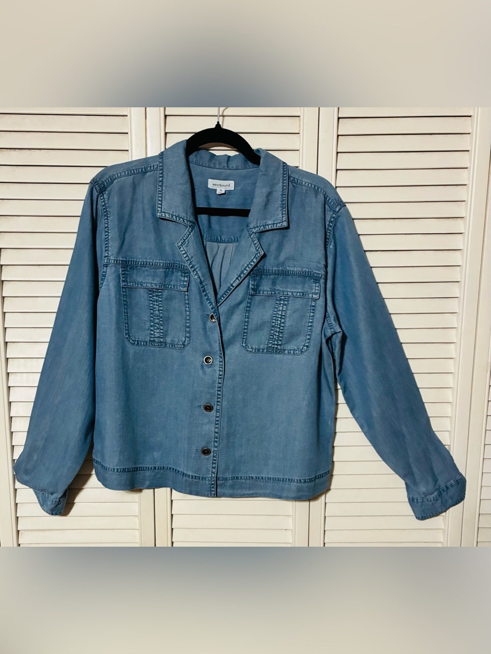 Westbounds Soft Washed Blue Button-Front boxy Shirt Jacket